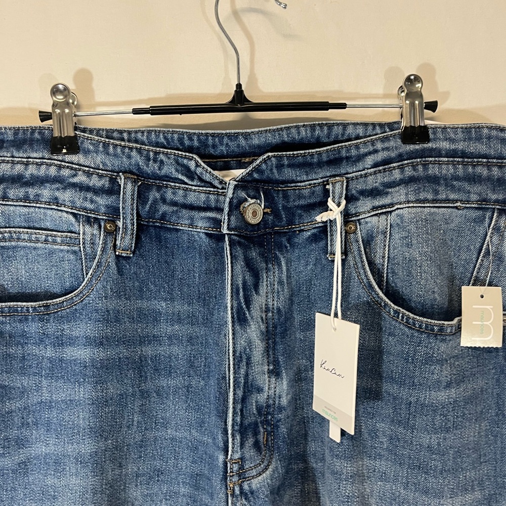 KanCan High Rise Frayed Hem 10in 90s Relaxed Bermuda Short Size 30 - Picture 6 of 11